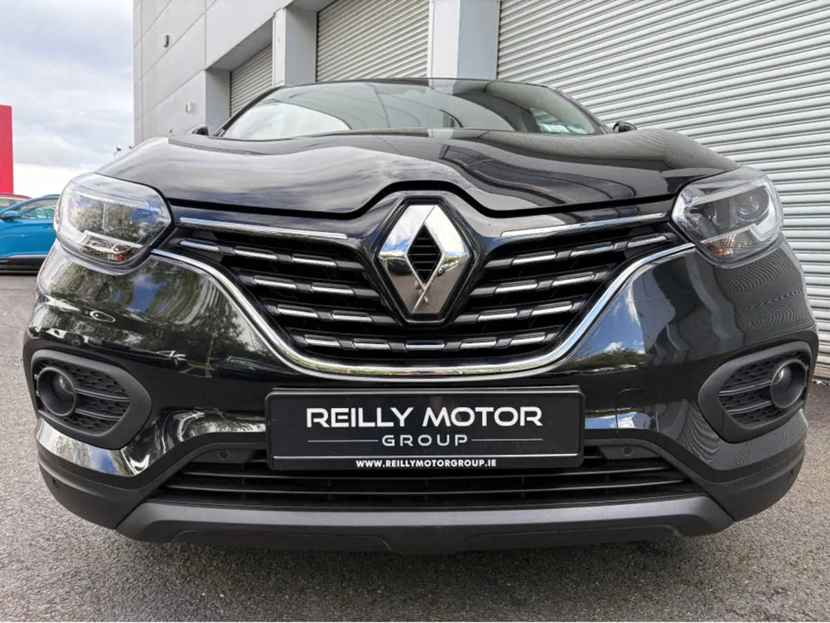 Renault Kadjar 1.3 PETROL ICONIC - Image 2