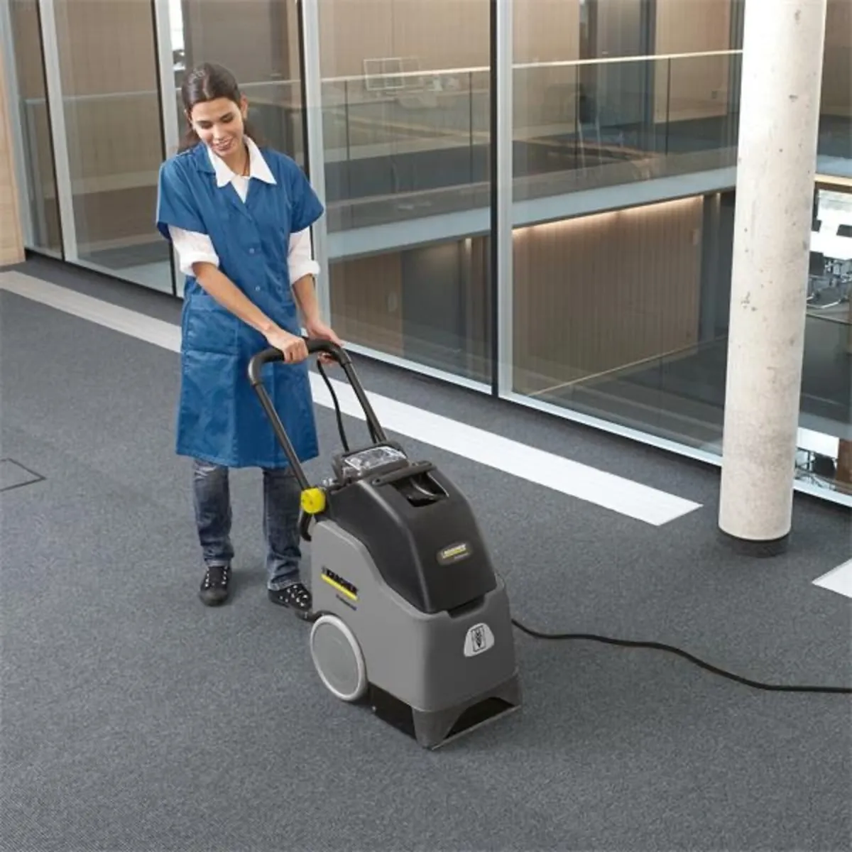 KARCHER BRC 30/15C  Carpet Cleaner - Image 3