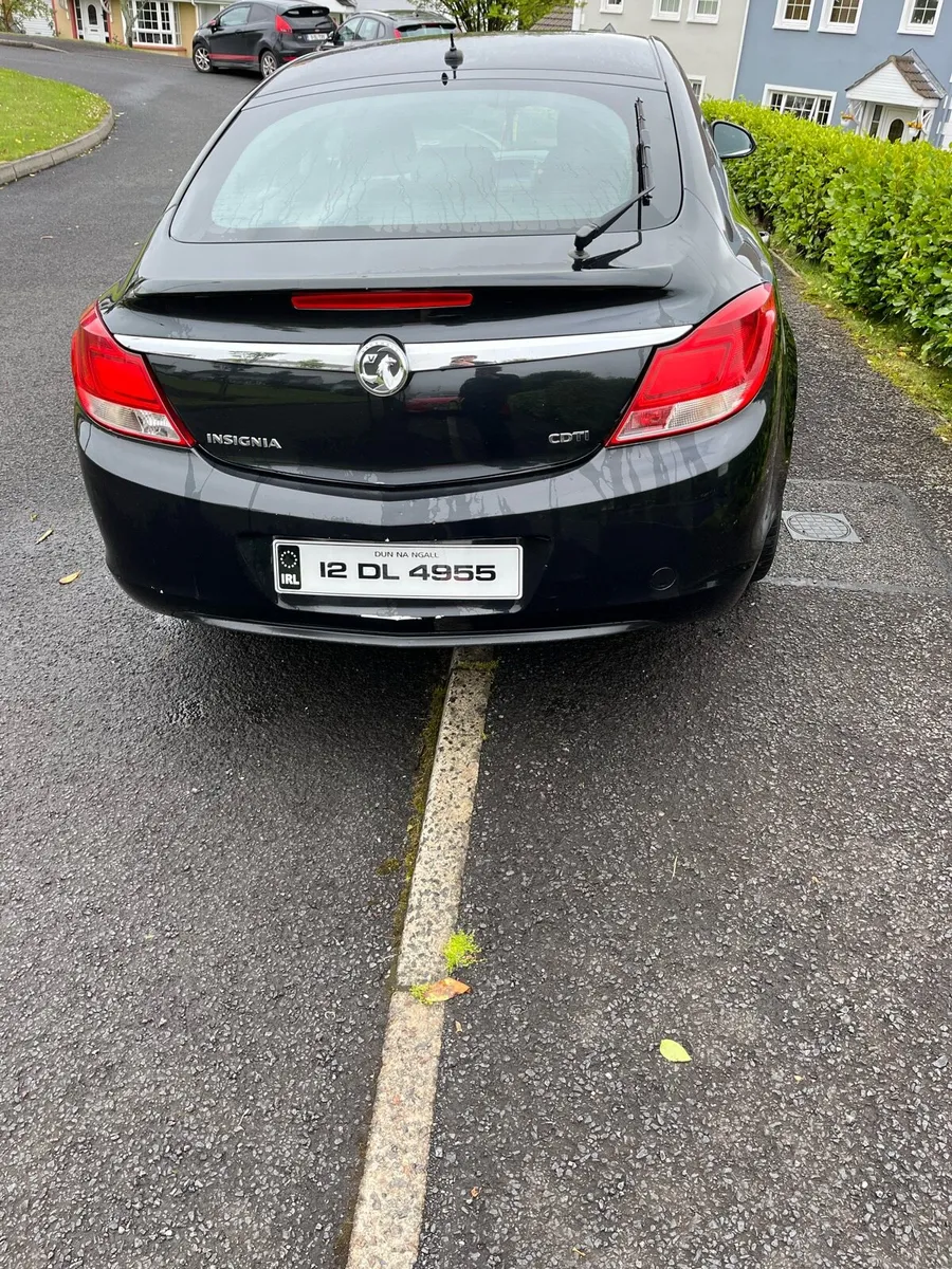 Vauxhall Insignia - Image 2
