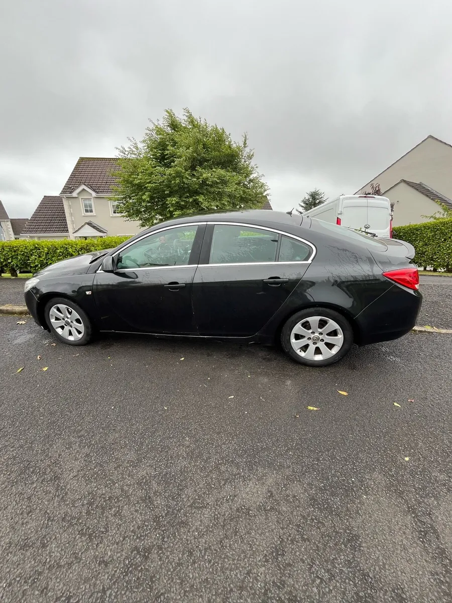 Vauxhall Insignia - Image 3