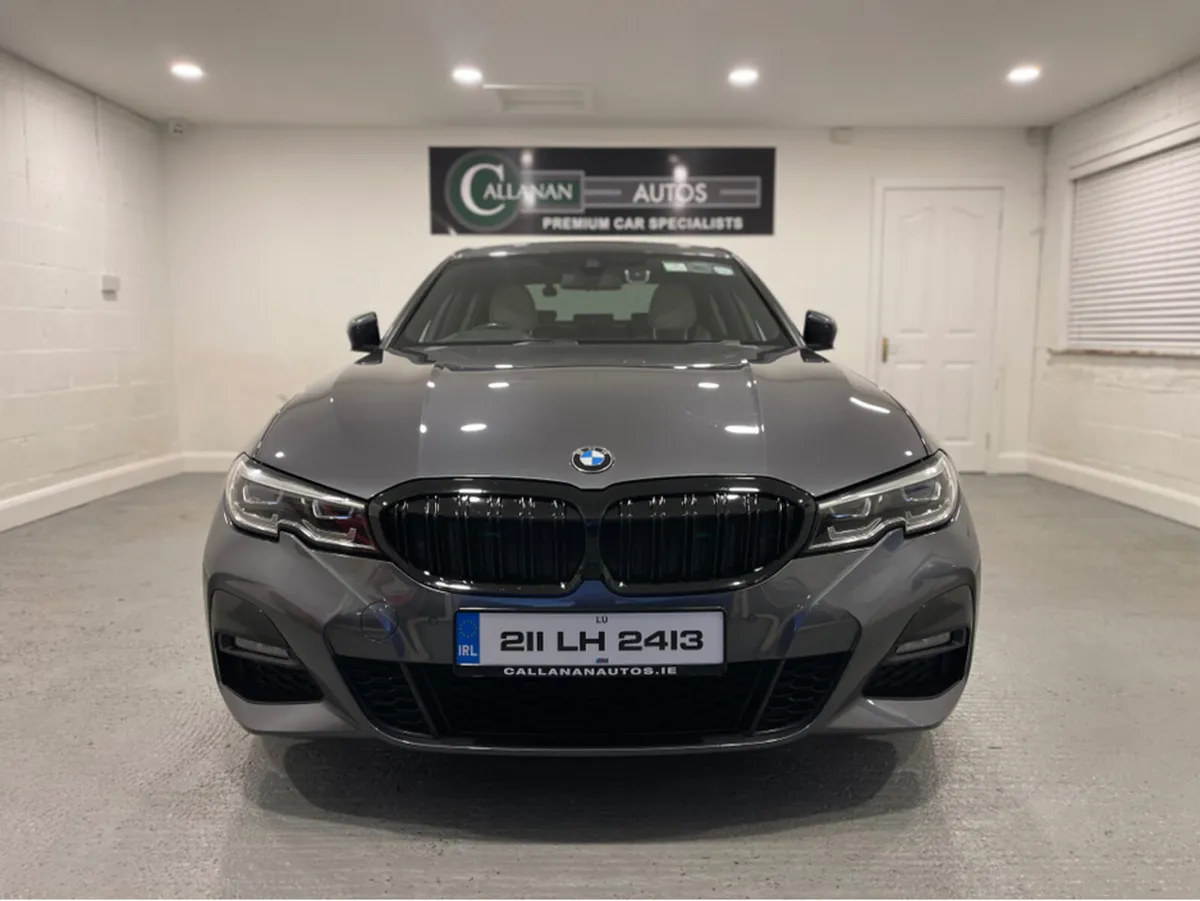 BMW 3-Series 330 E M SPORT ***HI SPEC***FINANCE AV - Image 2