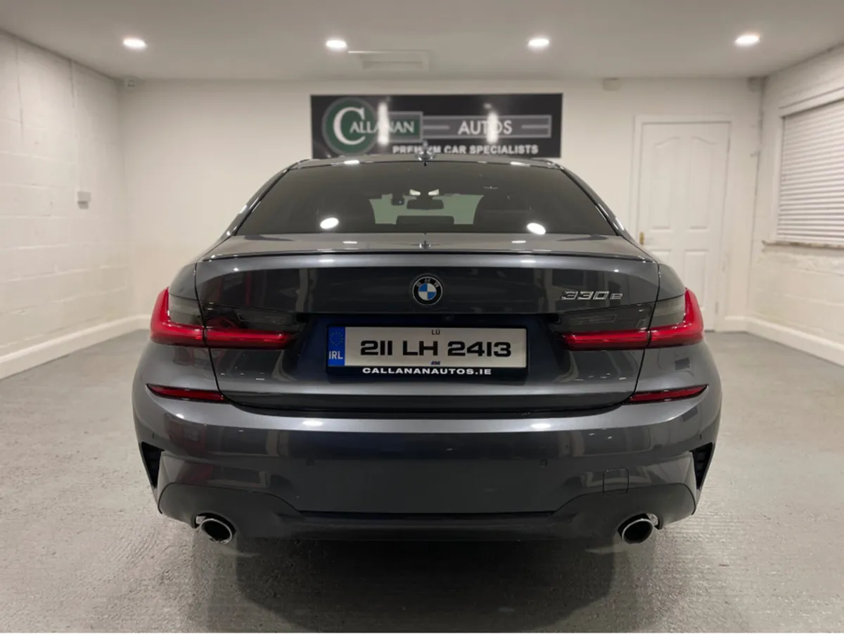 BMW 3-Series 330 E M SPORT ***HI SPEC***FINANCE AV - Image 3