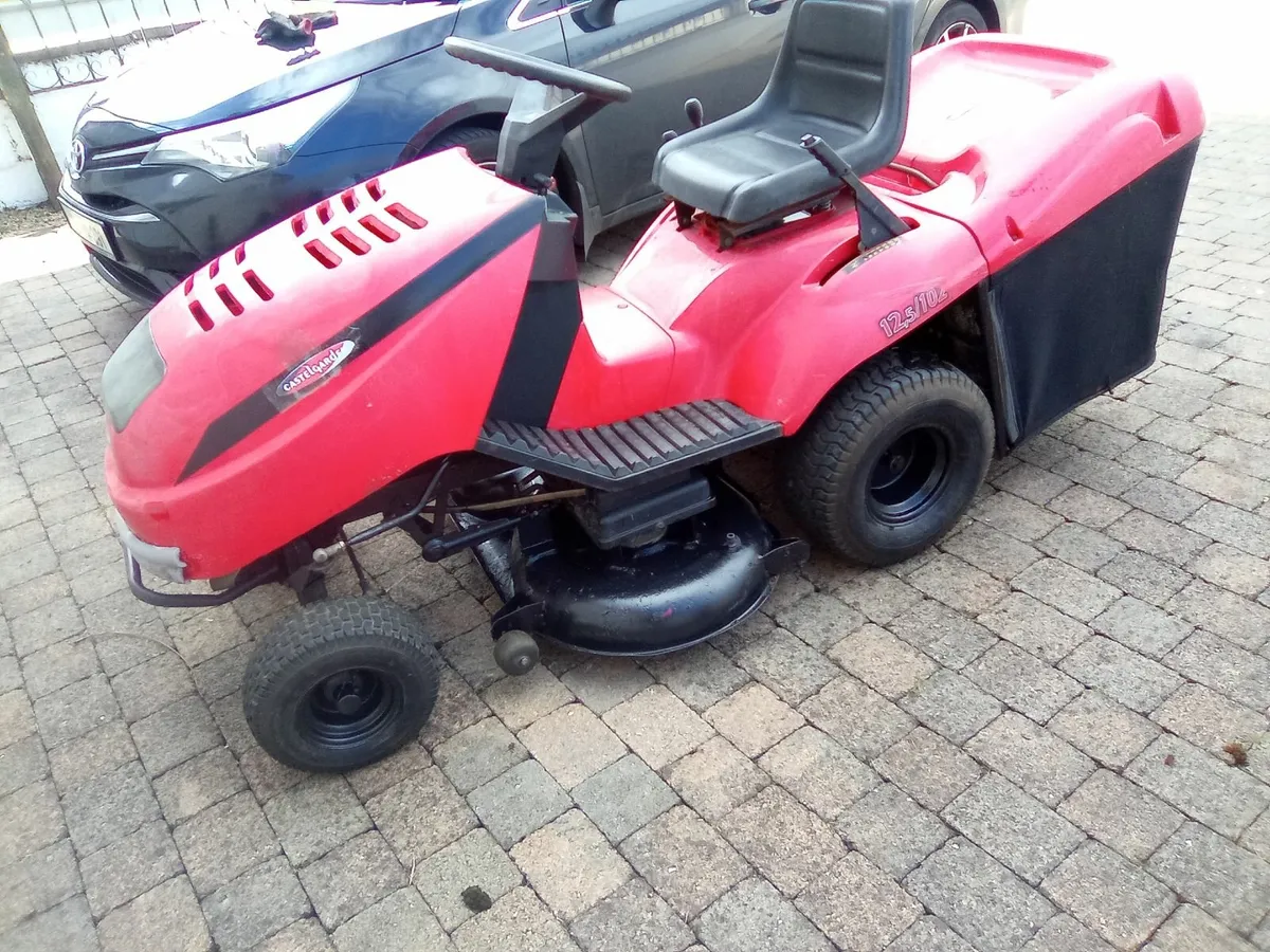 Castlegarden ride on lawnmower - Image 2