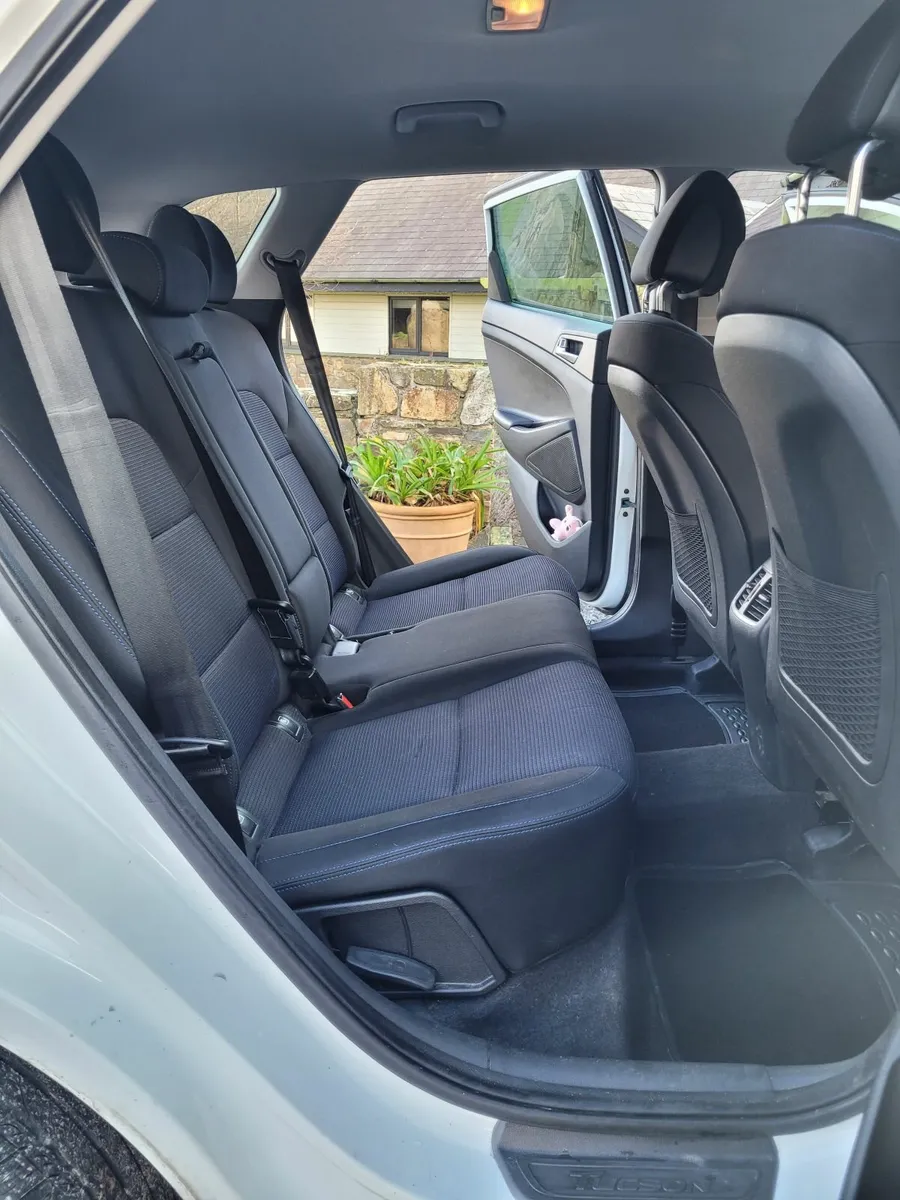 Hyundai Tucson 2017 - Image 2