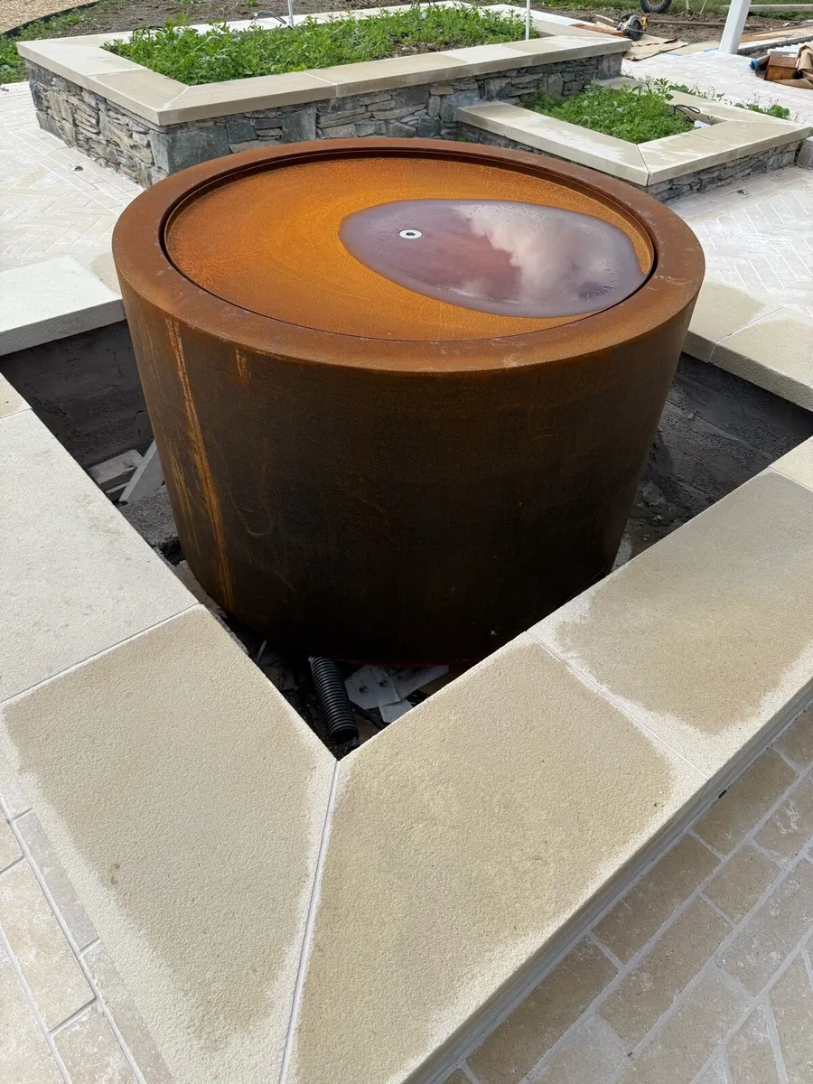 Water feature fountain - Image 1