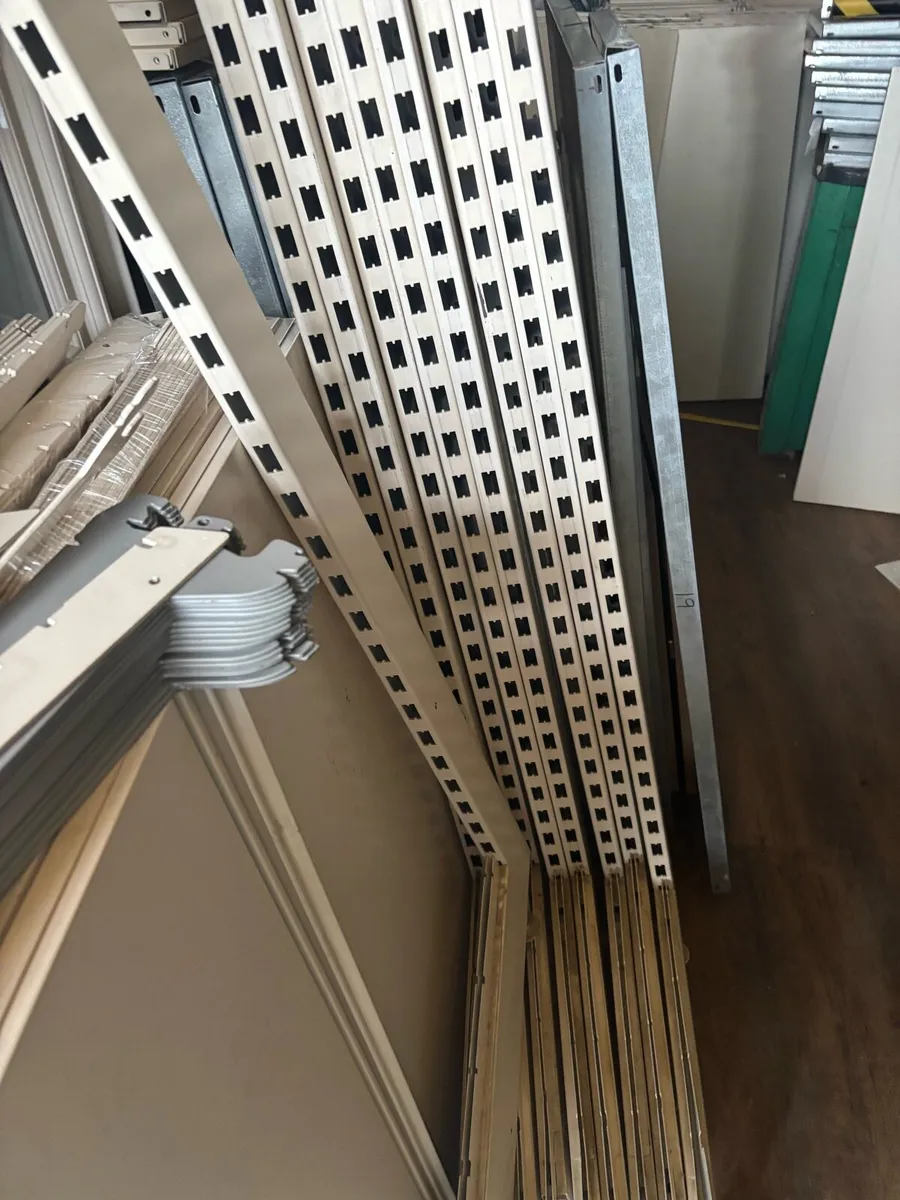 Shop Shelving Tego  Metall in excellent condition - Image 2