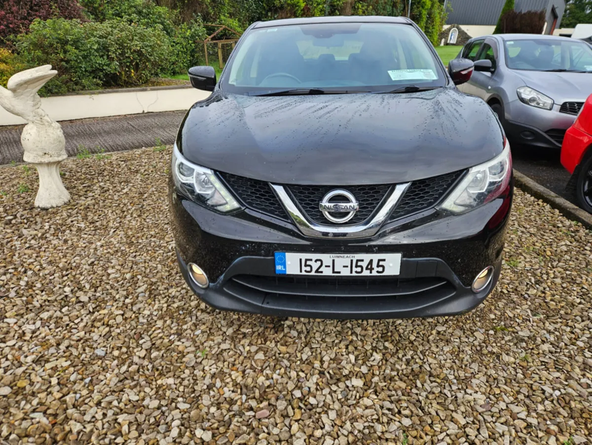 Nissan Qashqai 1.5 SV E6 4DR - Image 2
