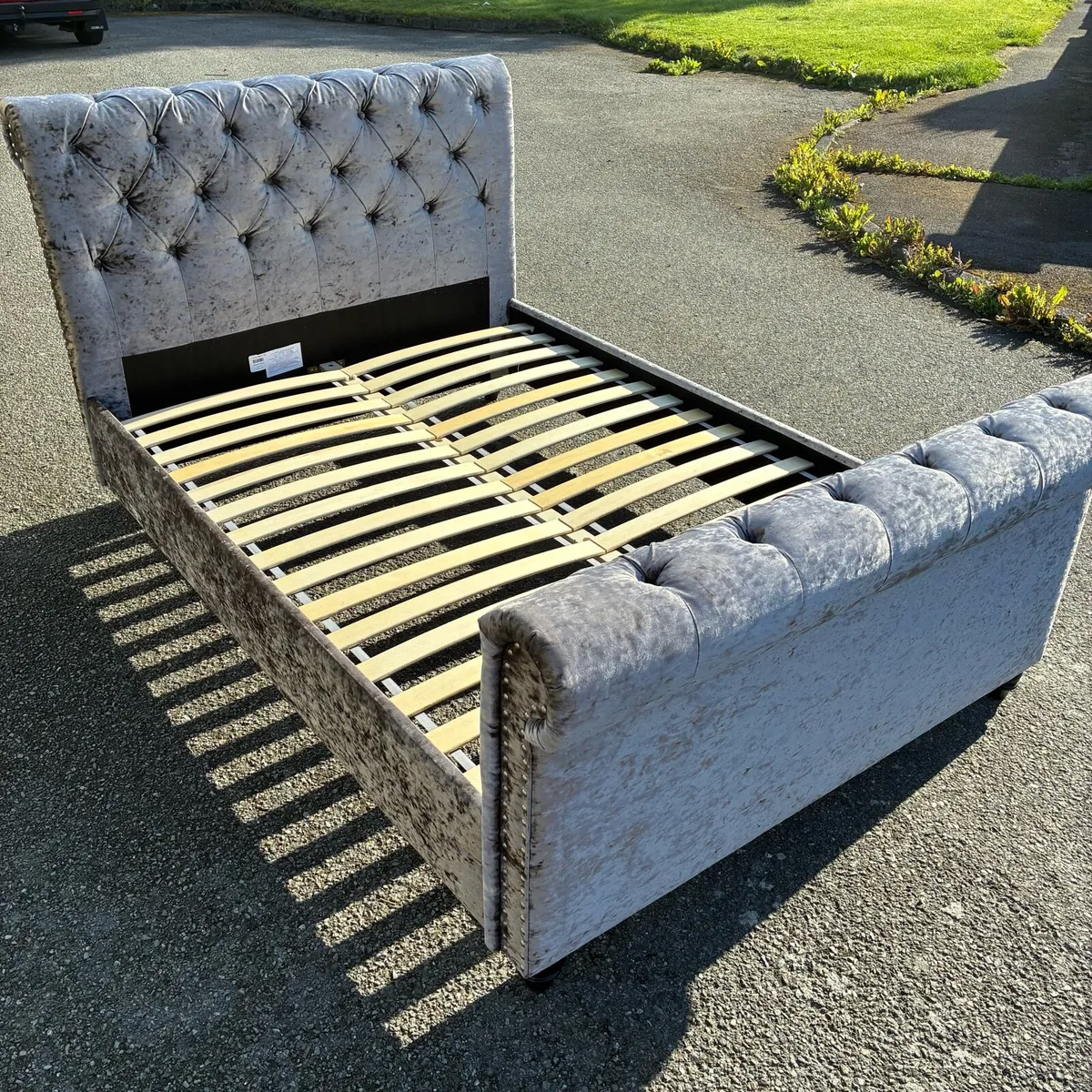 Fab! Double Crushed velvet Bed frame & Mattress - Image 3