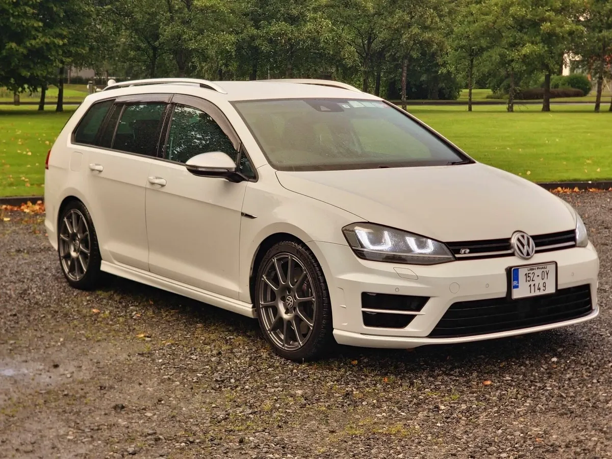 Volkswagen Golf R estate DSG - Image 2