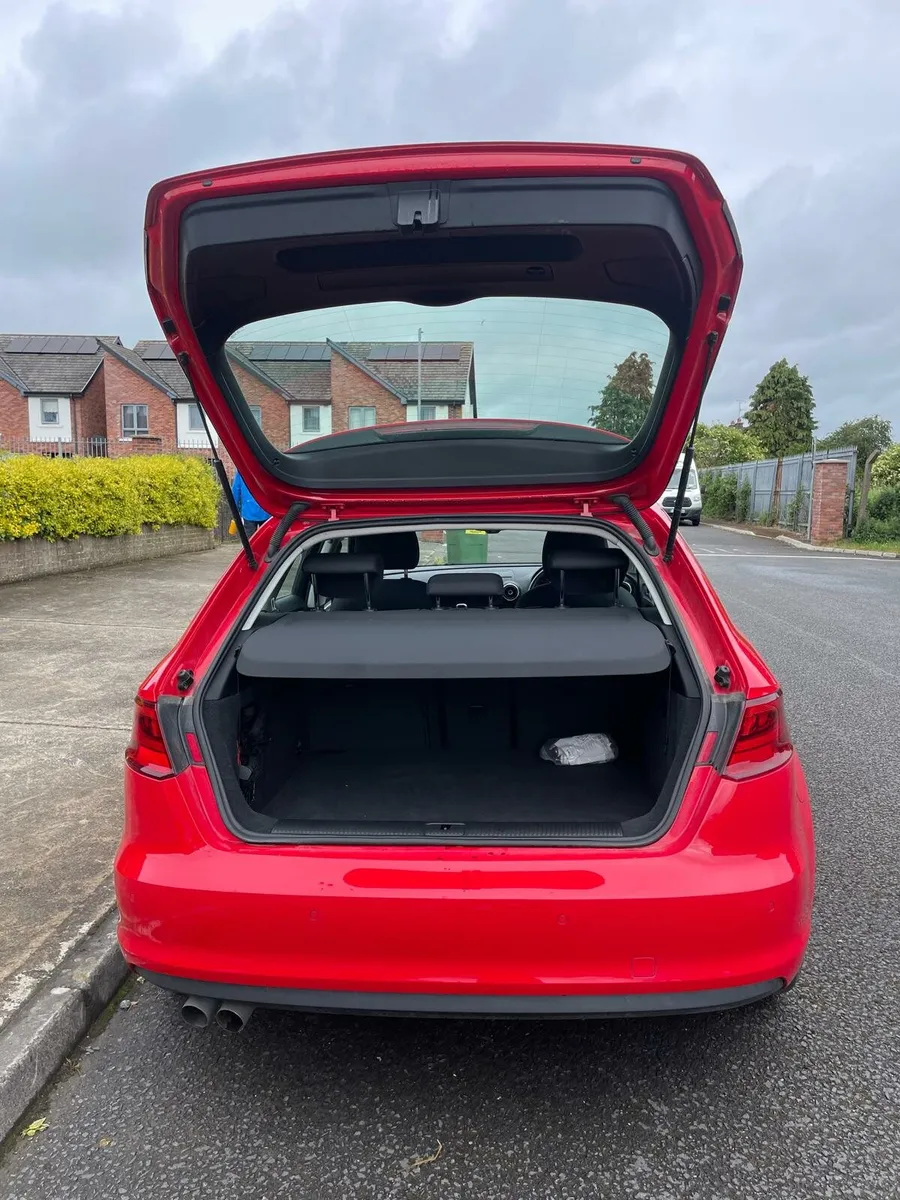 AUDI A3 TFSI AUTOMATIC - Image 3