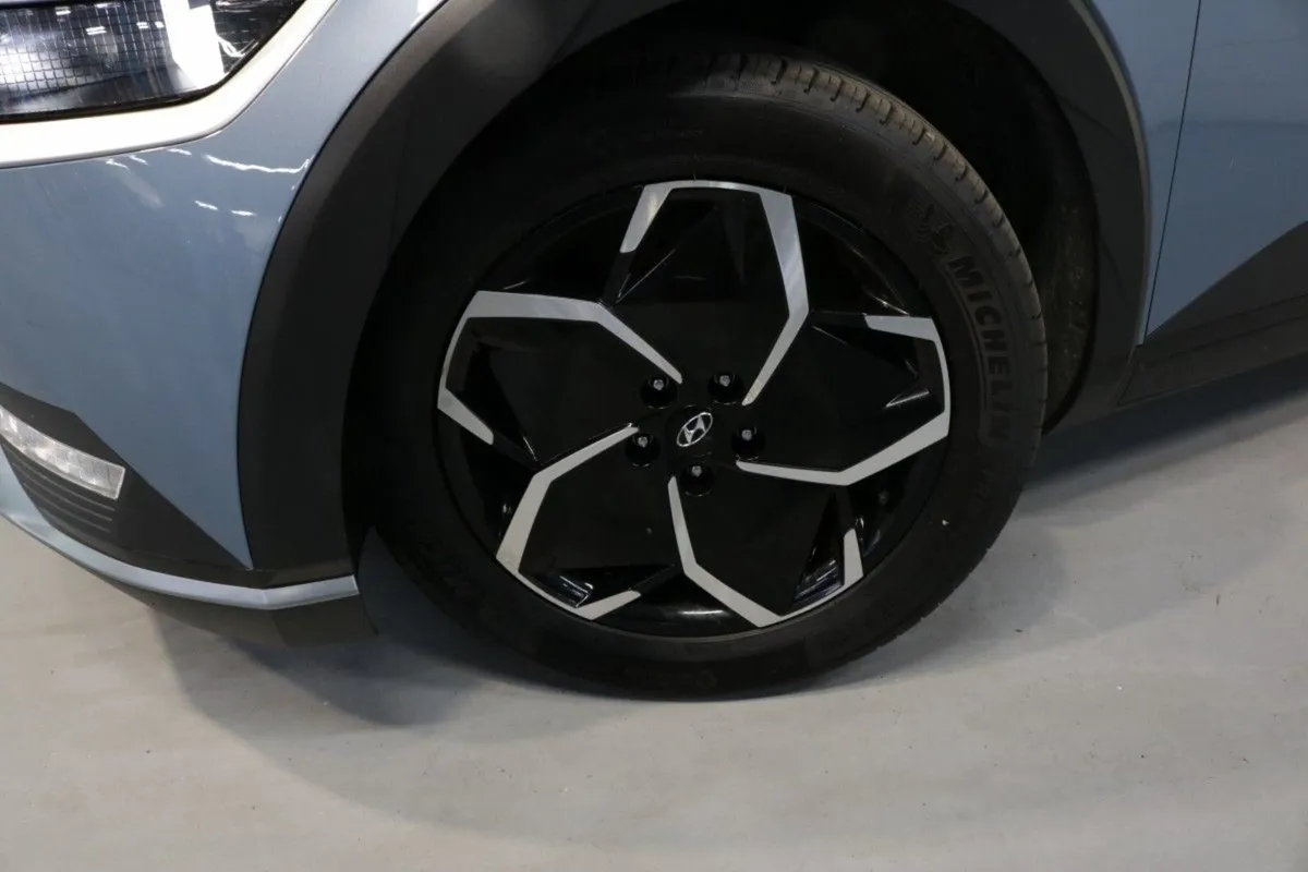 Hyundai Ioniq 5 Executive Plus 58 kWh EV - Image 3