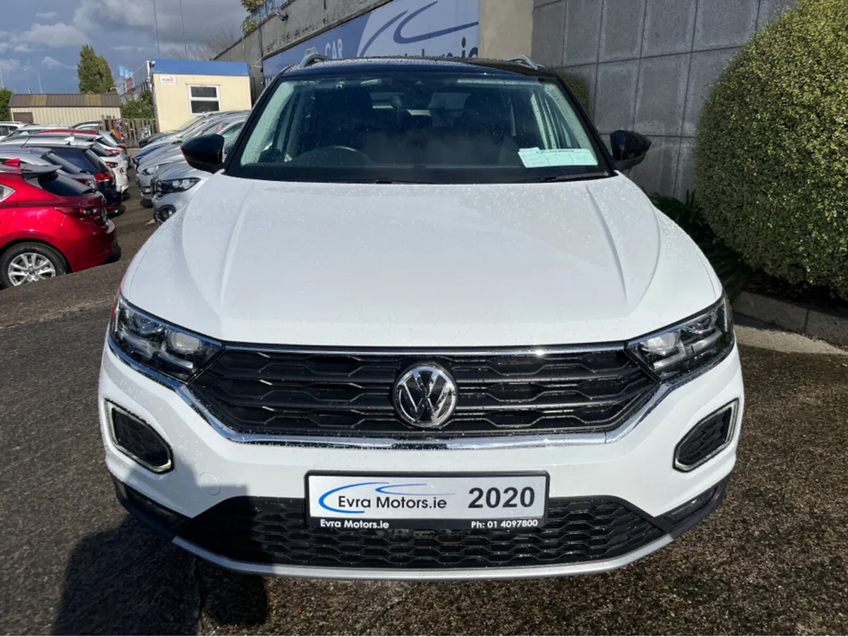 Volkswagen T-Roc STYLE AUTOMATIC 2.0 DIESEL //LOW - Image 2