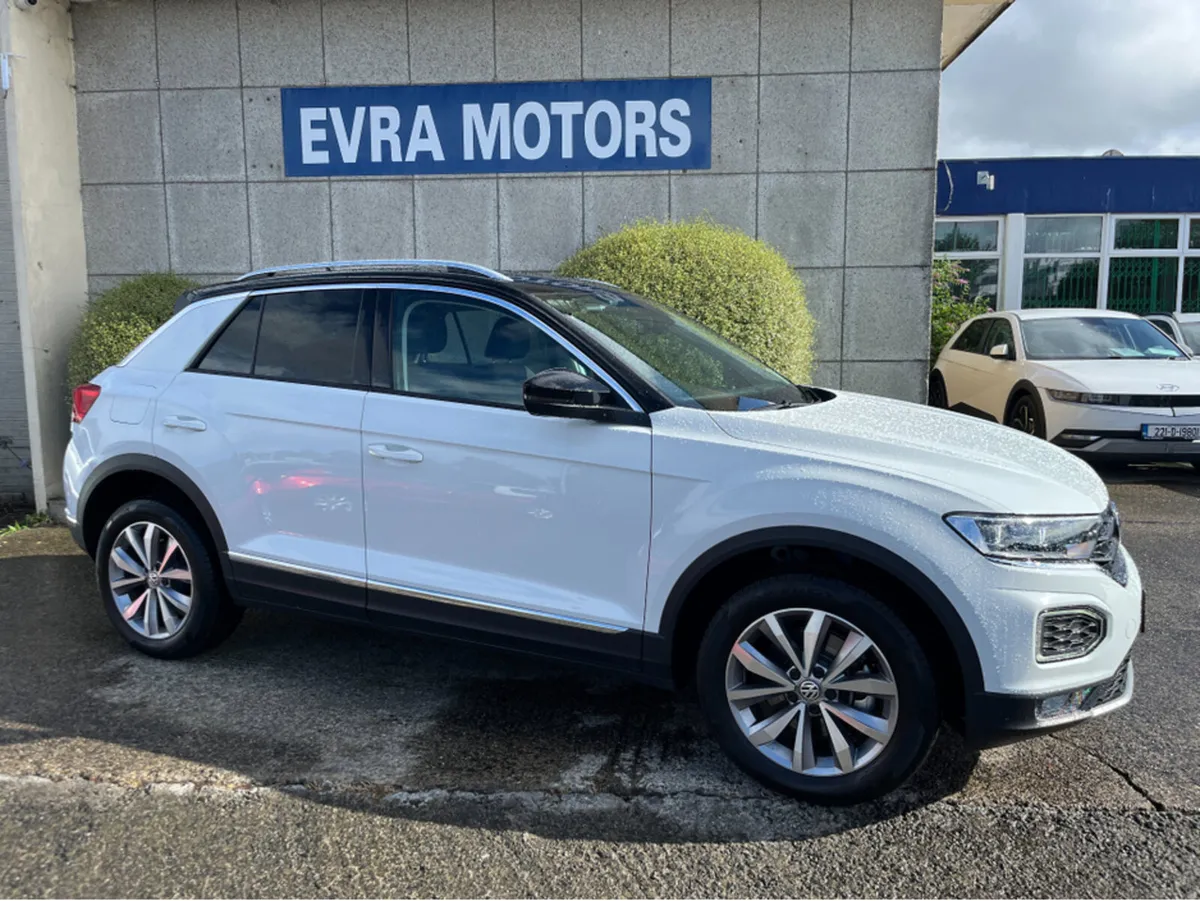 Volkswagen T-Roc STYLE AUTOMATIC 2.0 DIESEL //LOW - Image 3