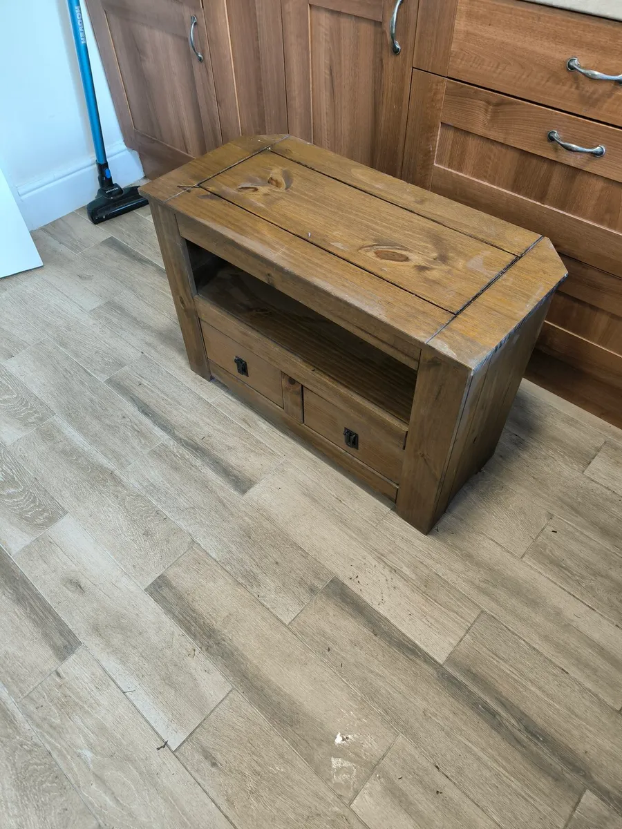 TV Cabinet - Image 1