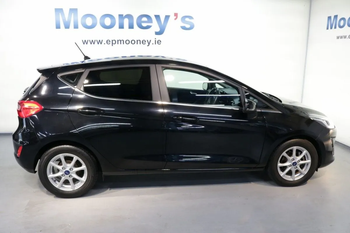 Ford Fiesta Titanium Very Low Mileage 1.1l Petrol - Image 4