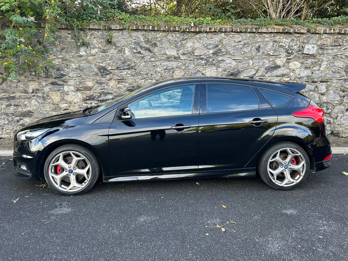 Ford Focus ST3 185HP 2016 - Image 4