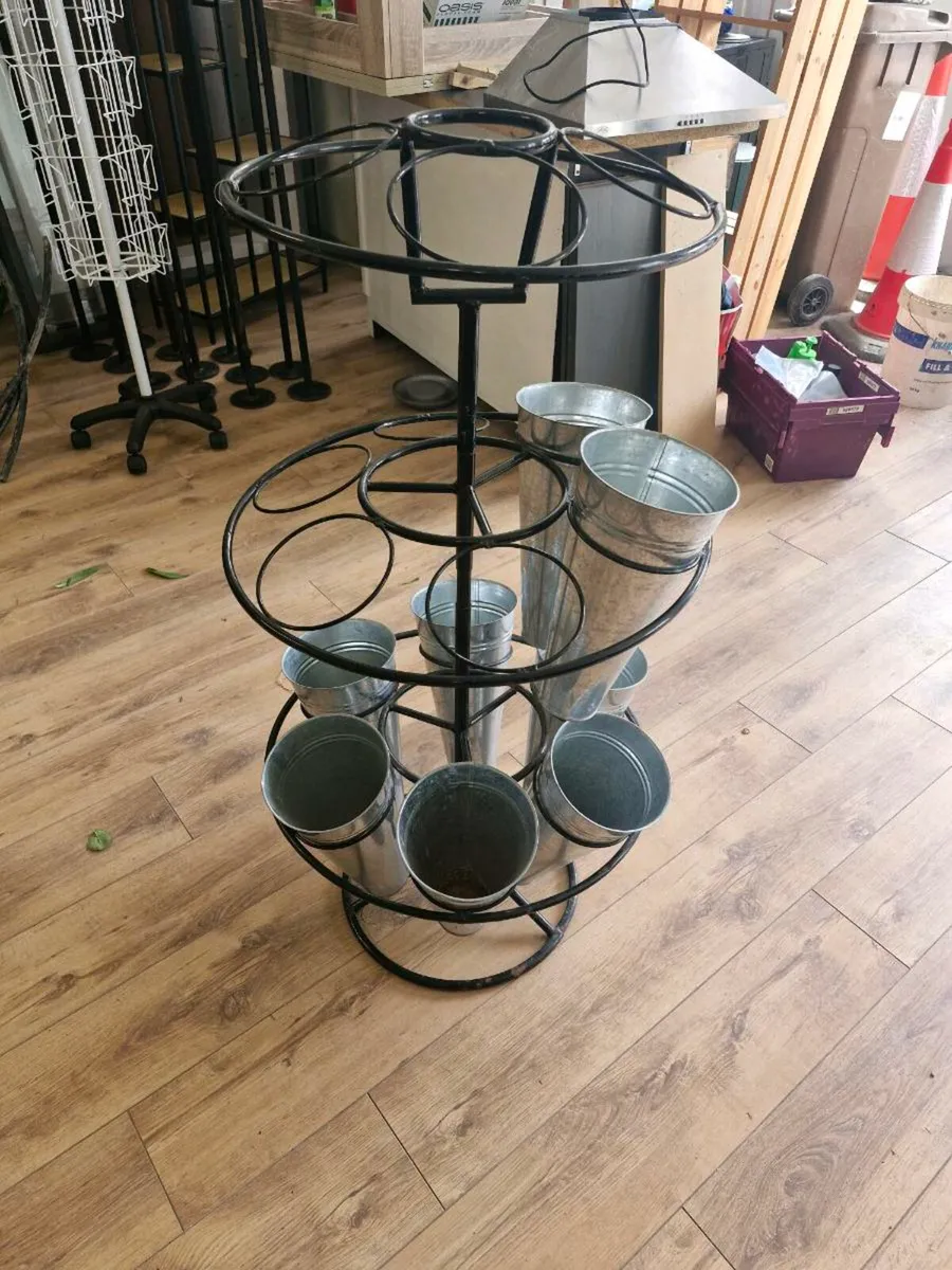 47 inches tall metal round display rack with 8meta - Image 2
