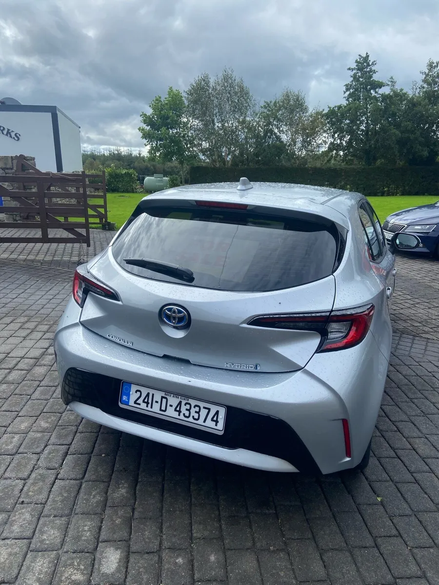 Toyota Corolla - Image 4