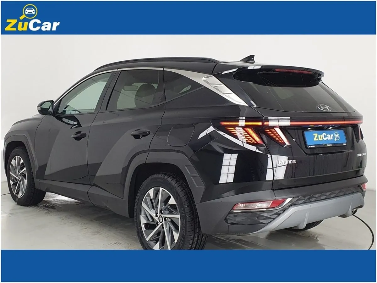 Hyundai Tucson 2WD Executive Plus - Image 3