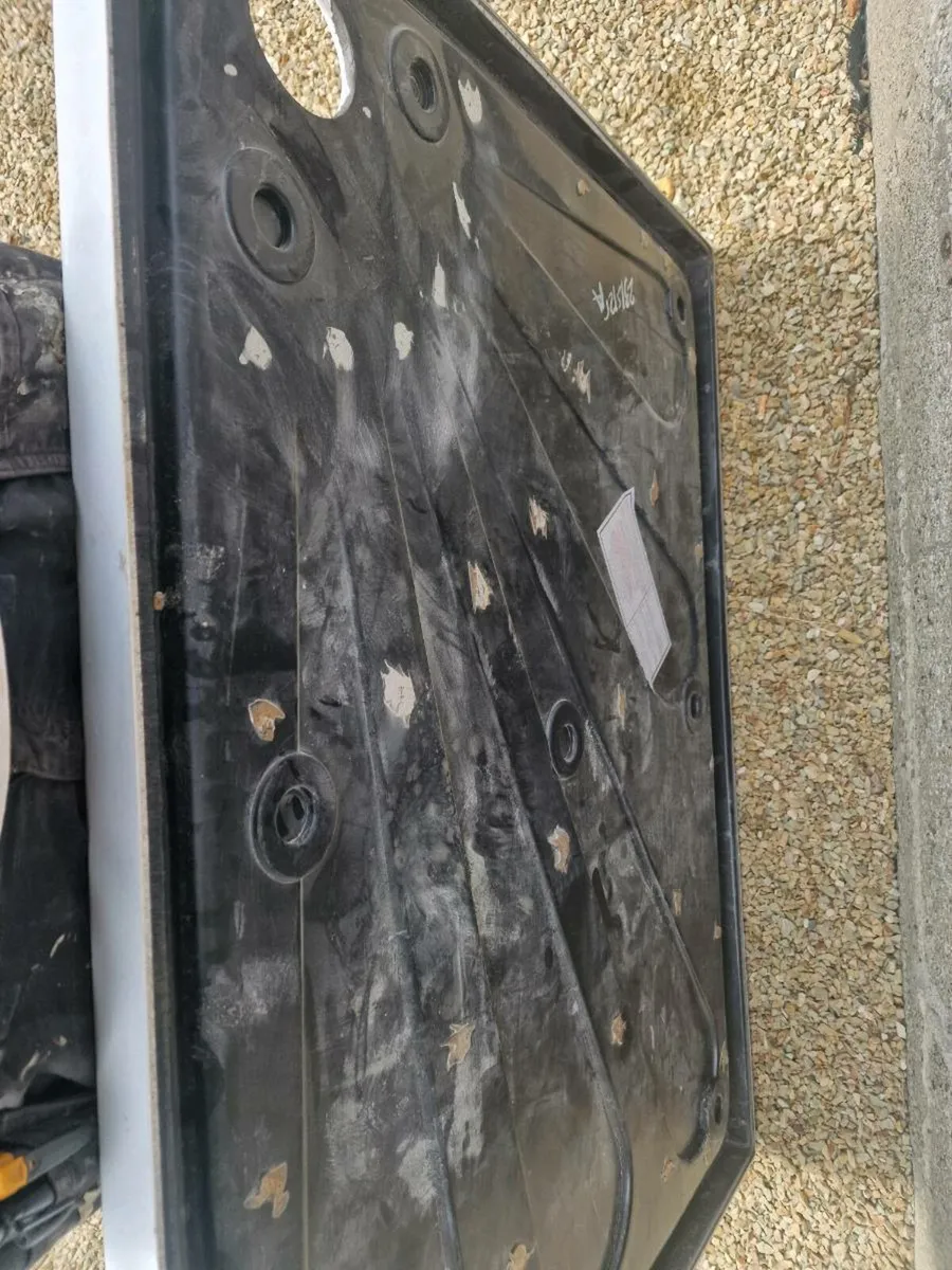 Shower tray - Image 2