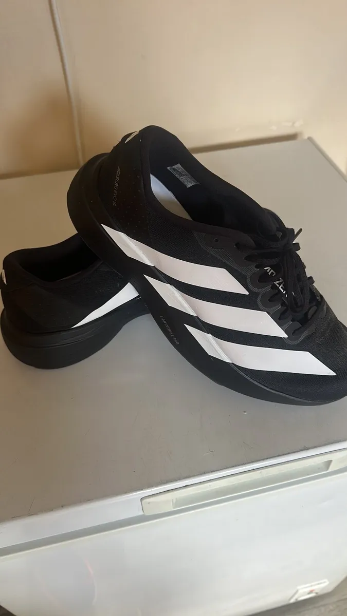 Adidas evo sl size 11 - Image 1