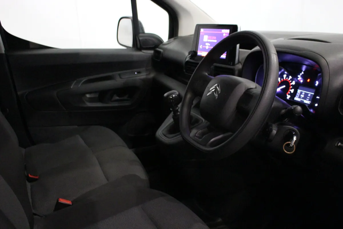Citroen Berlingo 2022 16950 no Vat New DOE - Image 4