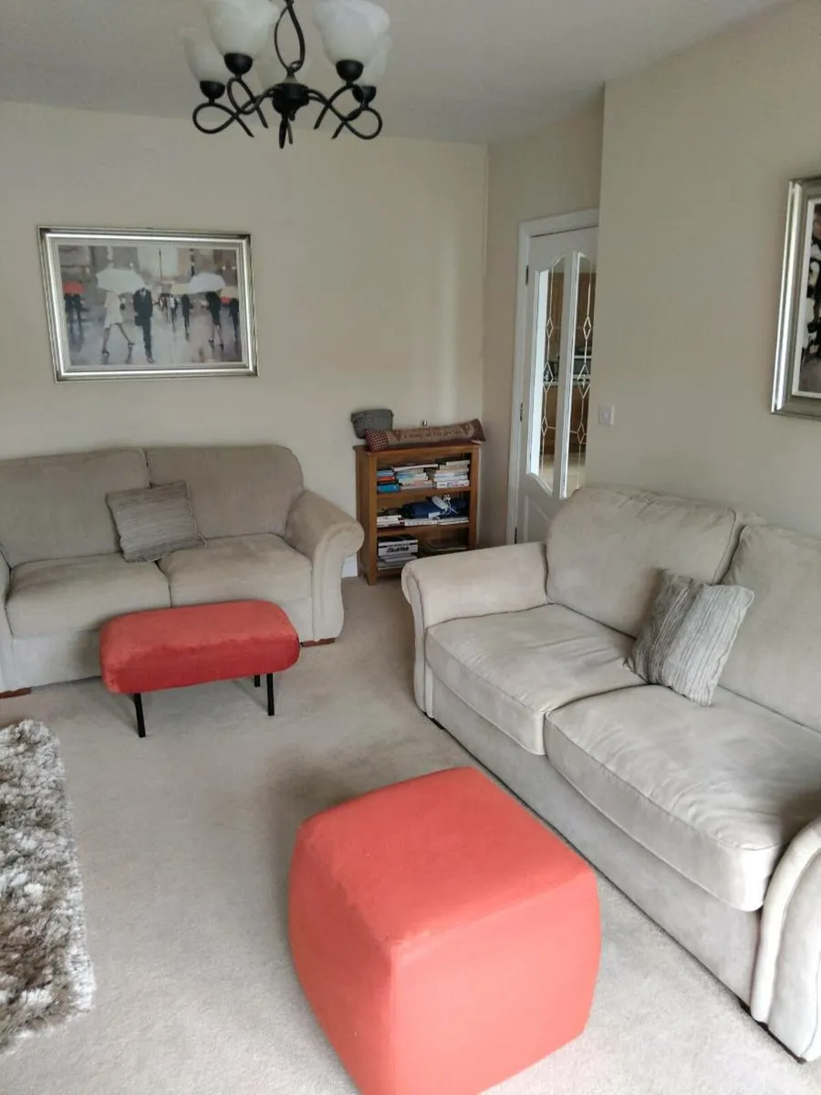 Couches - Image 4