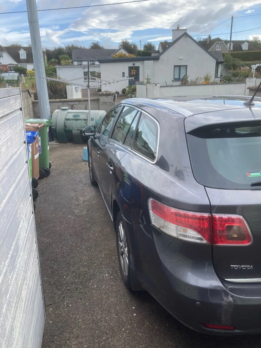 Toyota Avensis D4D - Image 4
