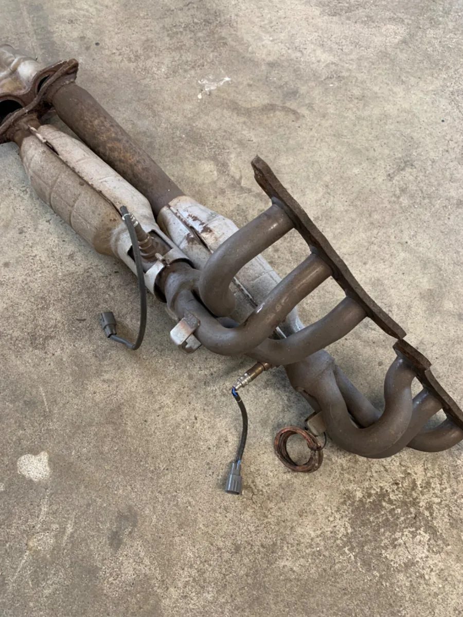 LEXUS IS200  EXHAUST - Image 4