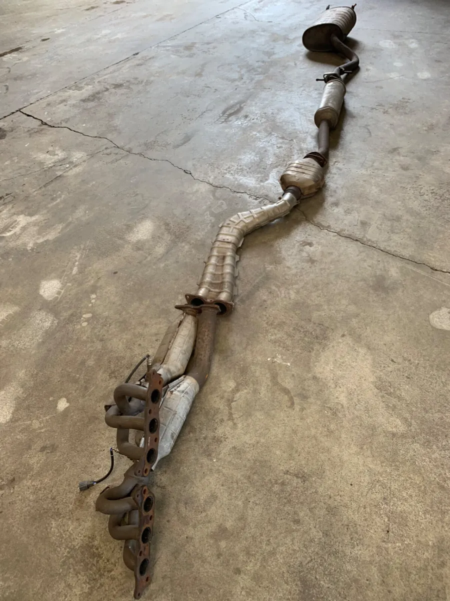 LEXUS IS200  EXHAUST - Image 2