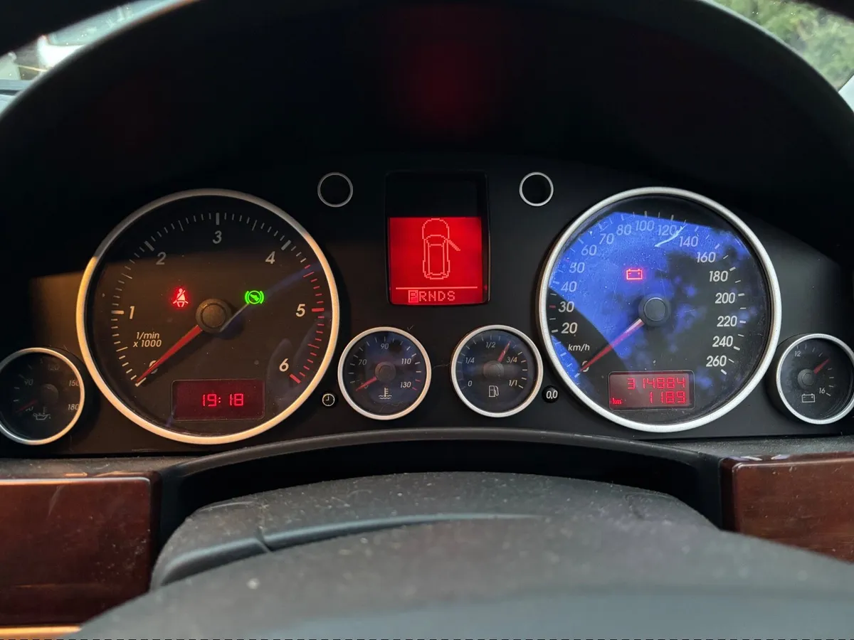 Volkswagen Touareg Automatic - Image 2