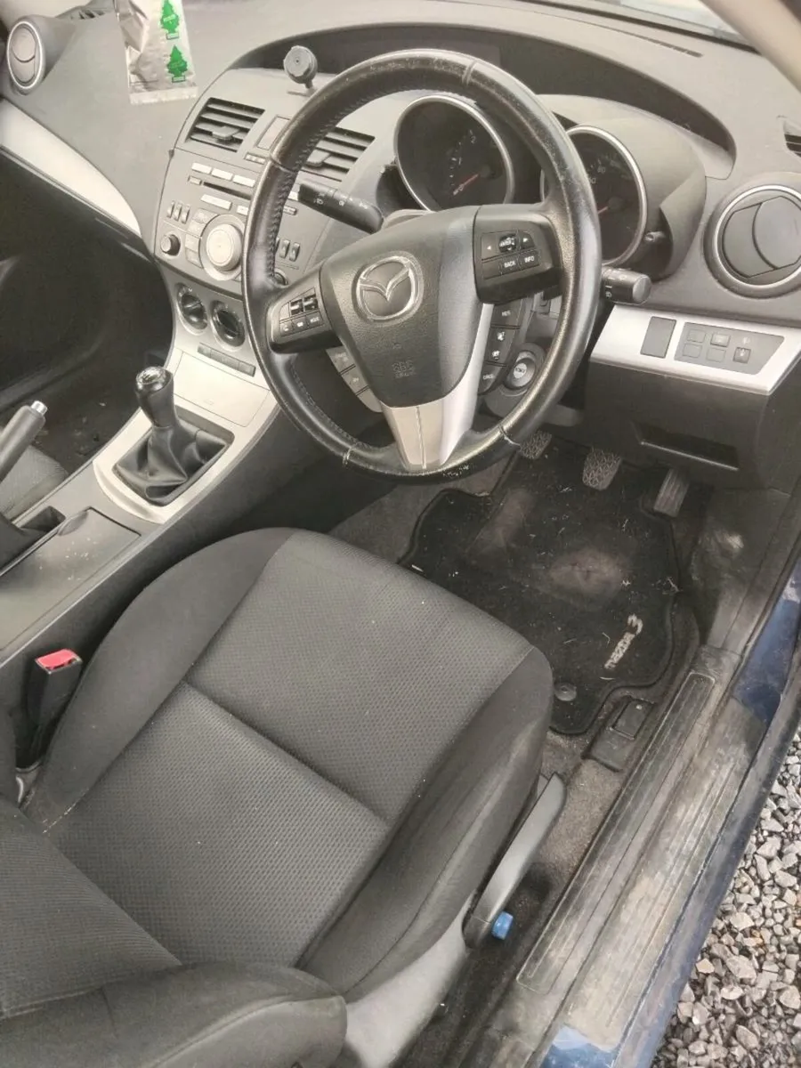 Mazda 3 - Image 3