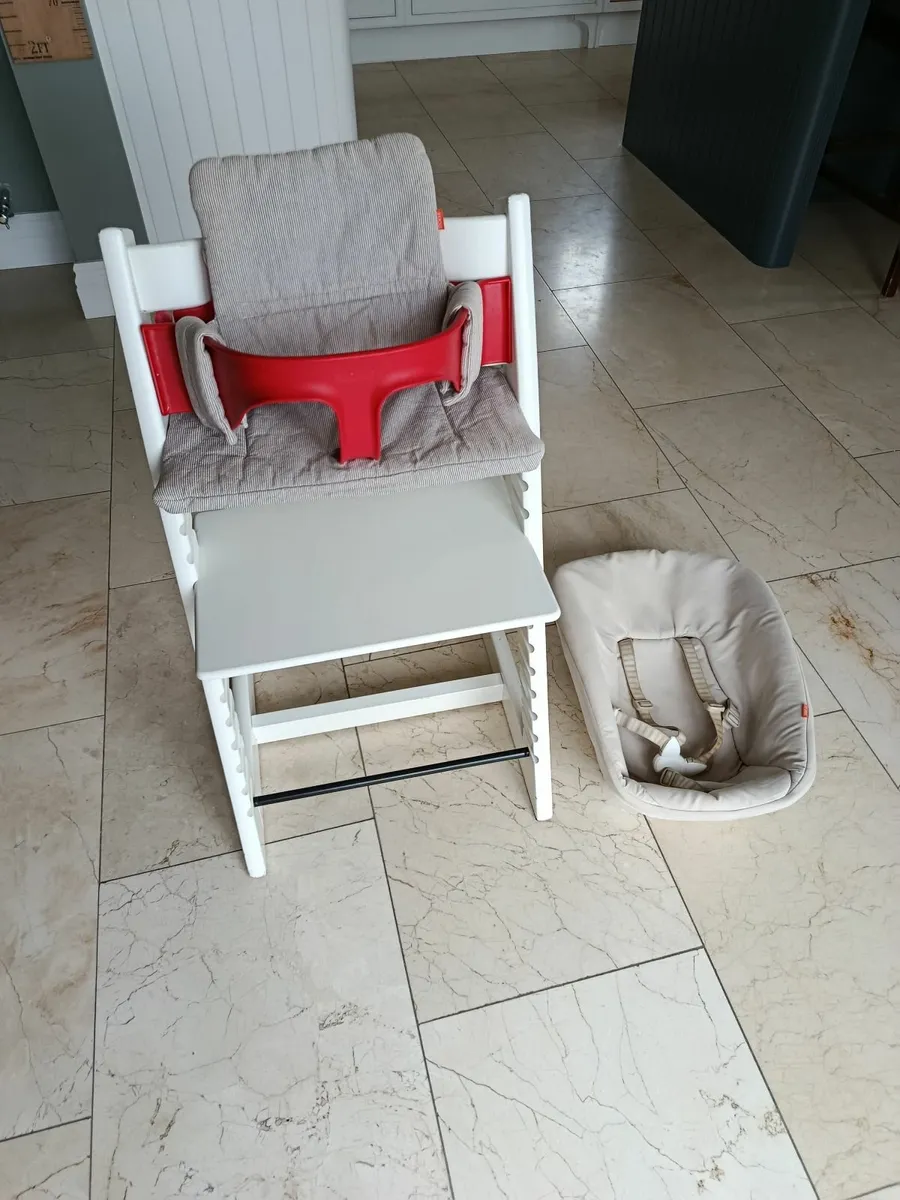 Tripp Trapp High Chair & Newborn set - Image 1