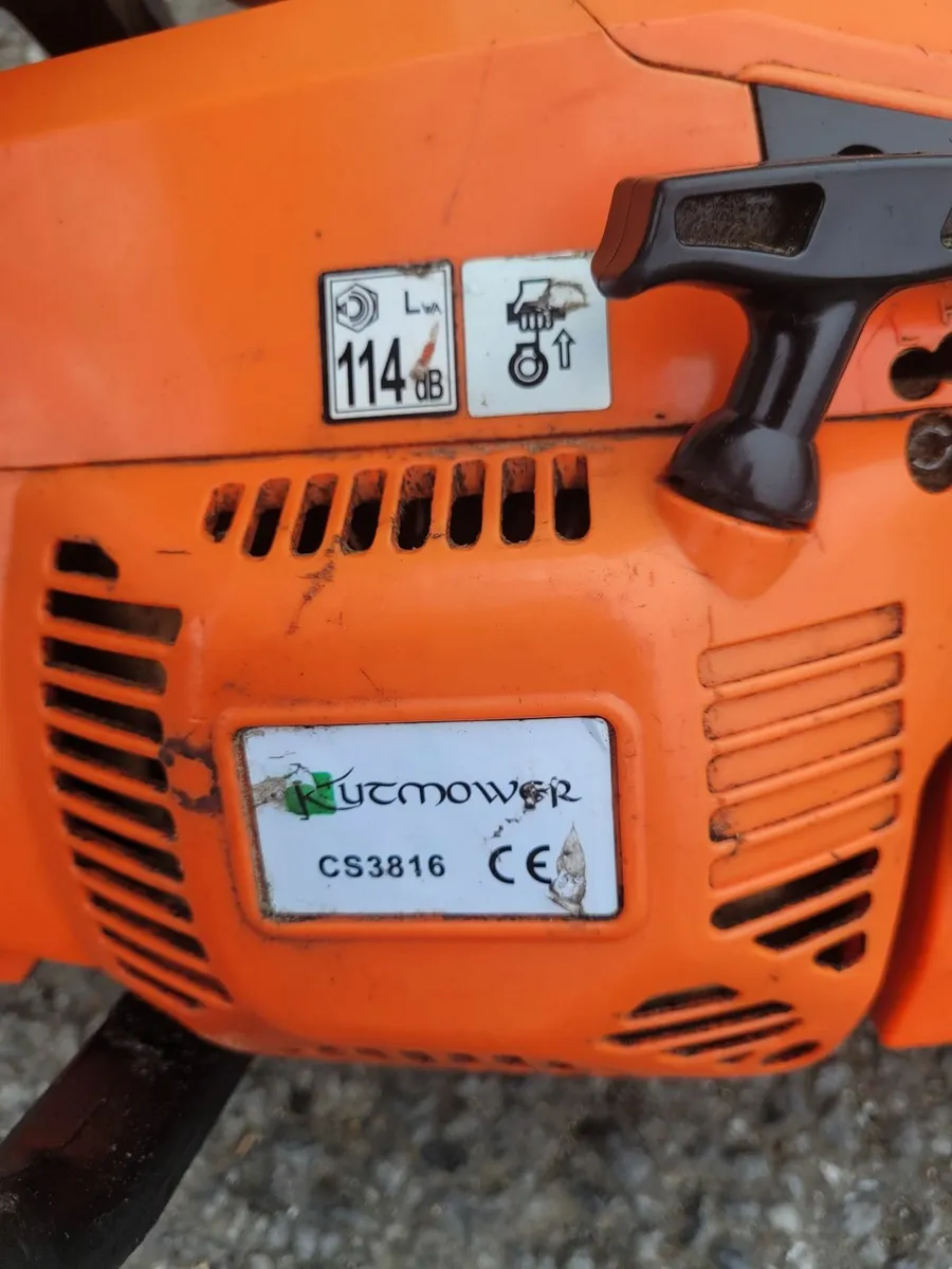 Kutmower cs3816 chainsaw running well - Image 2