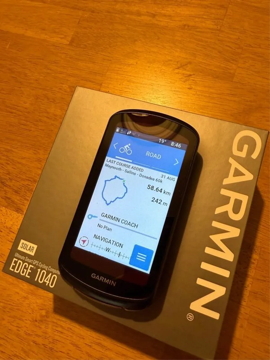 Garmin Edge 1040 Solar (Like New) - Image 1