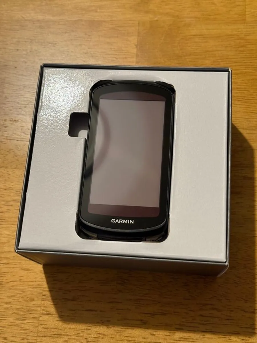 Garmin Edge 1040 Solar (Like New) - Image 3