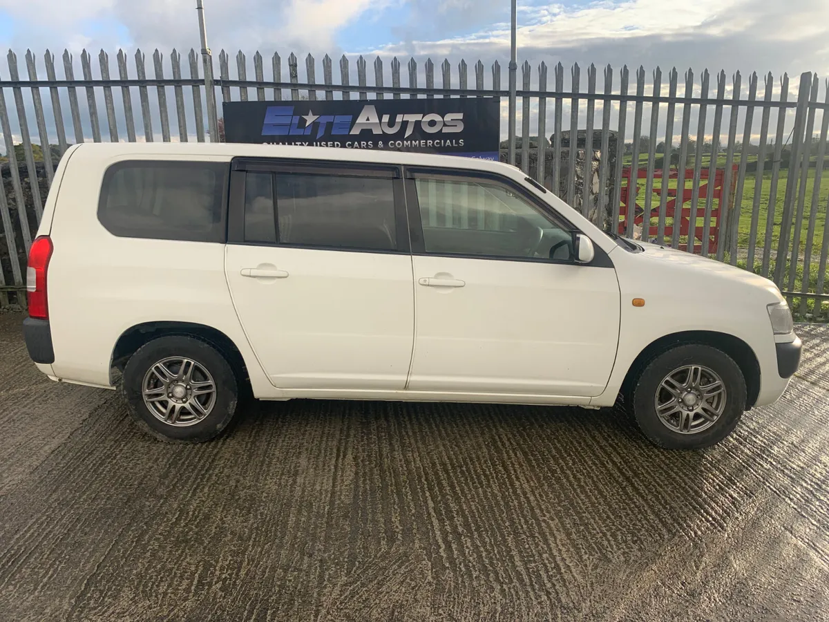 Toyota Probox Automatic 2015 - Image 2