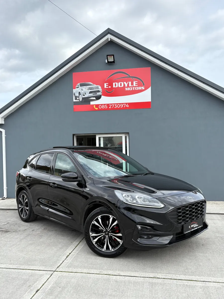 Ford Kuga 2022 ST- Line X - Image 1