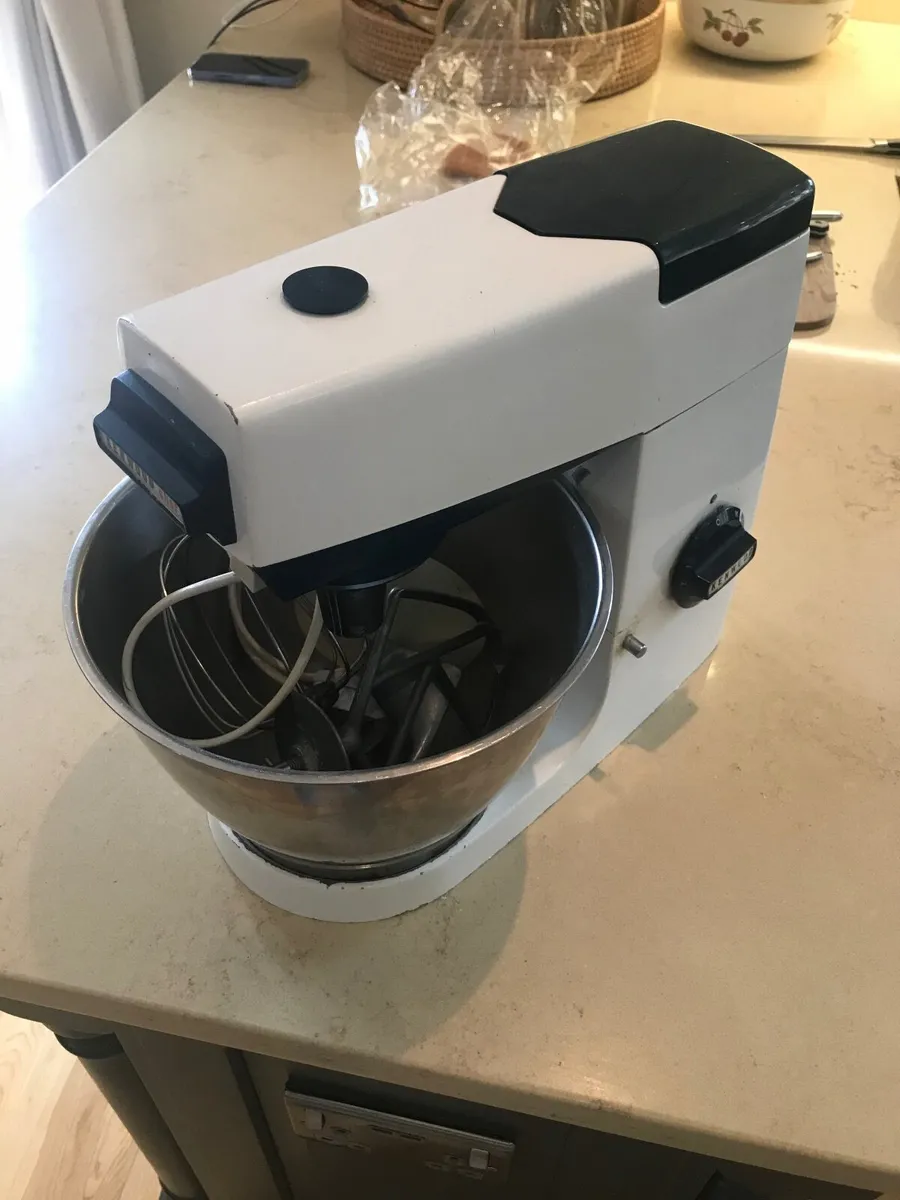 Kitchen - Image 2