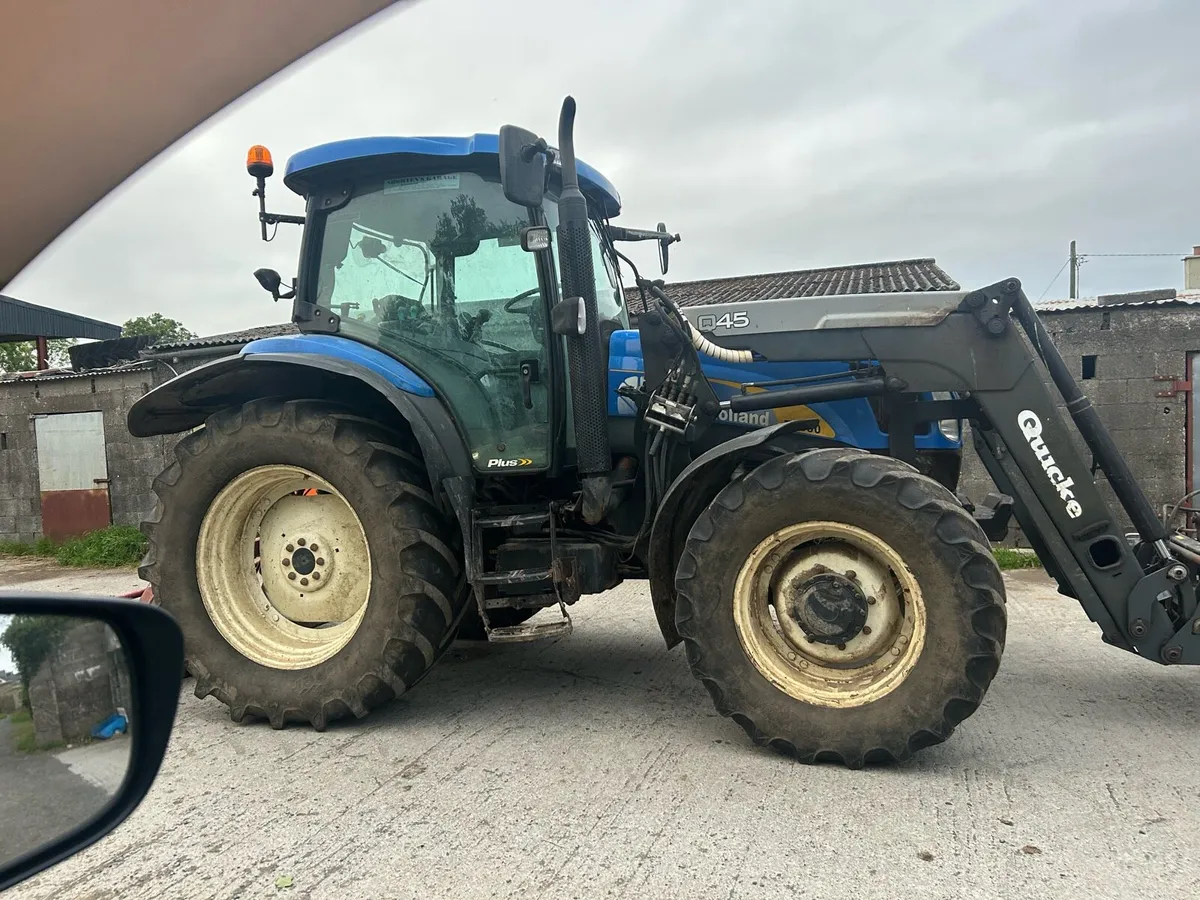 New Holland Tractor - Image 1