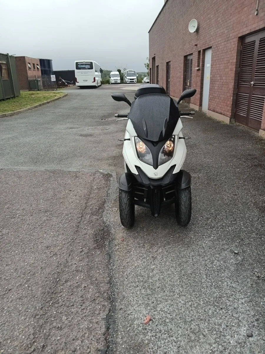 Quadro 350 - Image 1