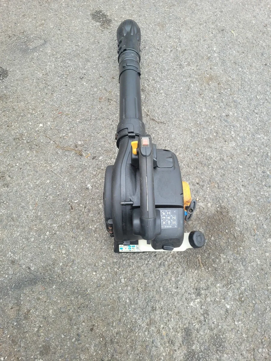 Mcculloch garden blower running well - Image 3