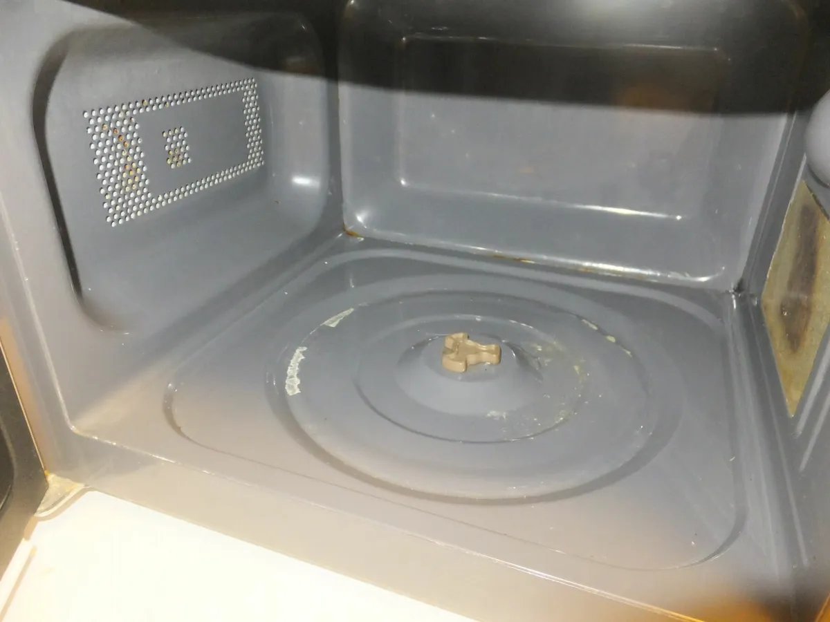 Sharp Microwave - Image 4