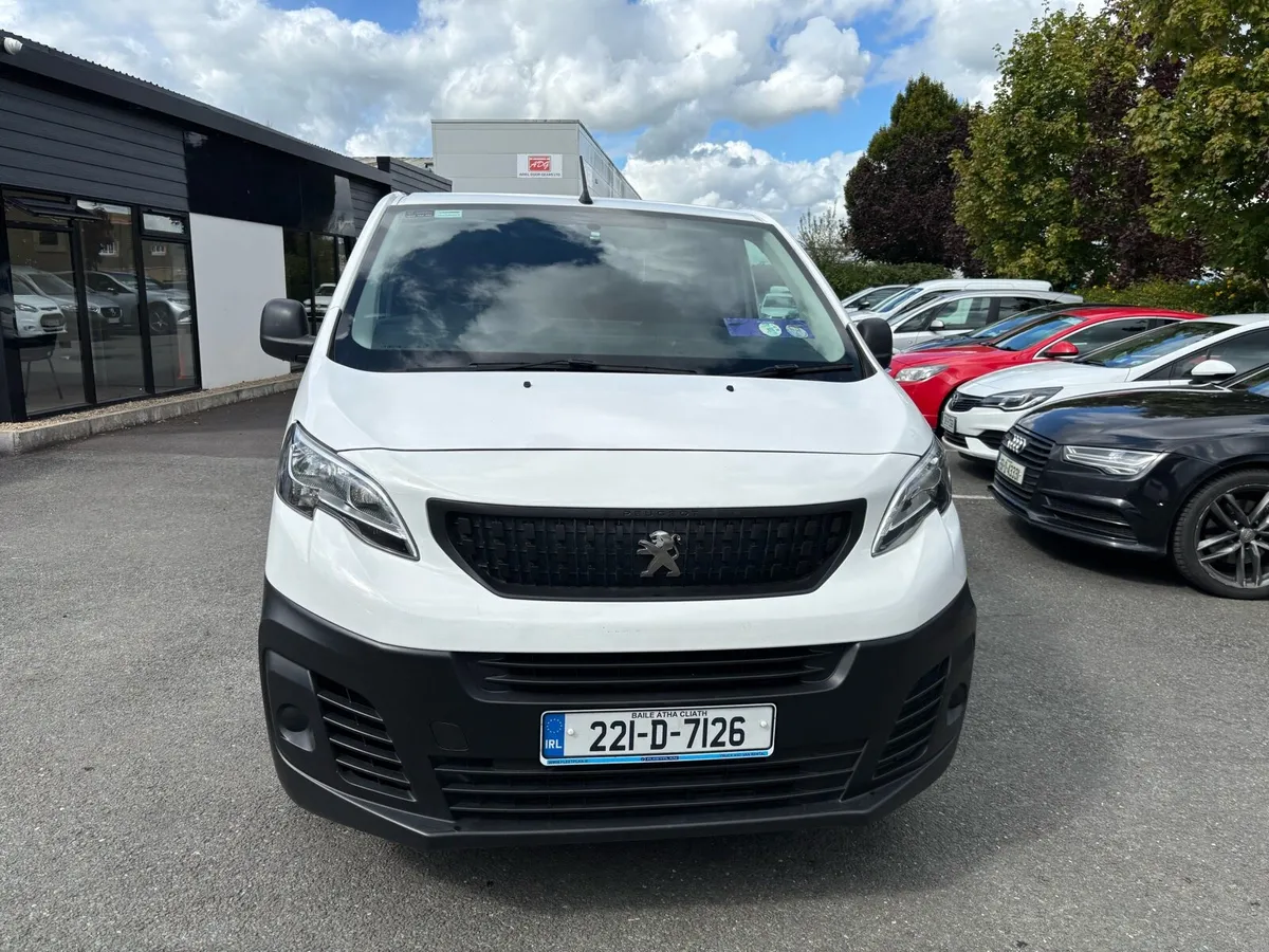 Peugeot Expert 1.5 SWB 2022 - Image 3