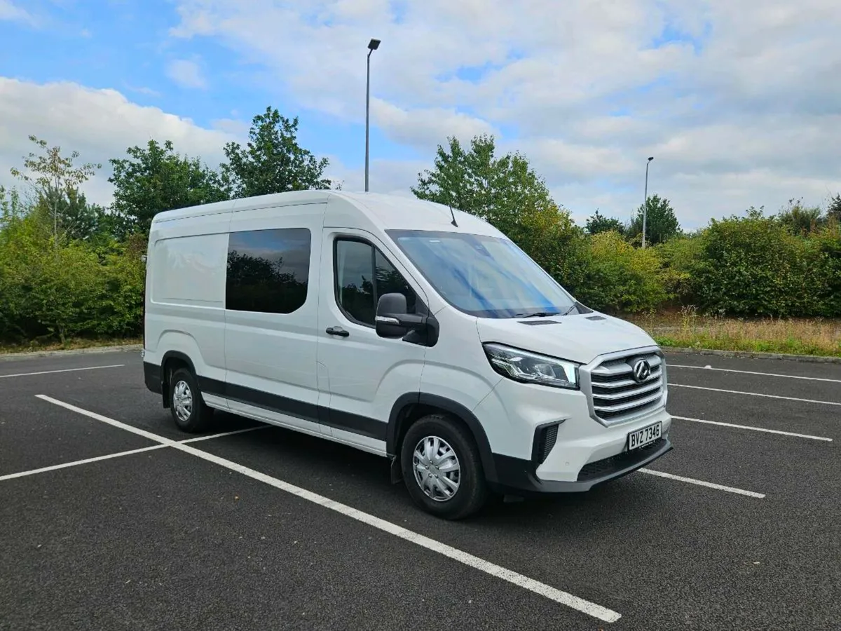 2025 Maxus Deliver 9 crew cab - Image 2