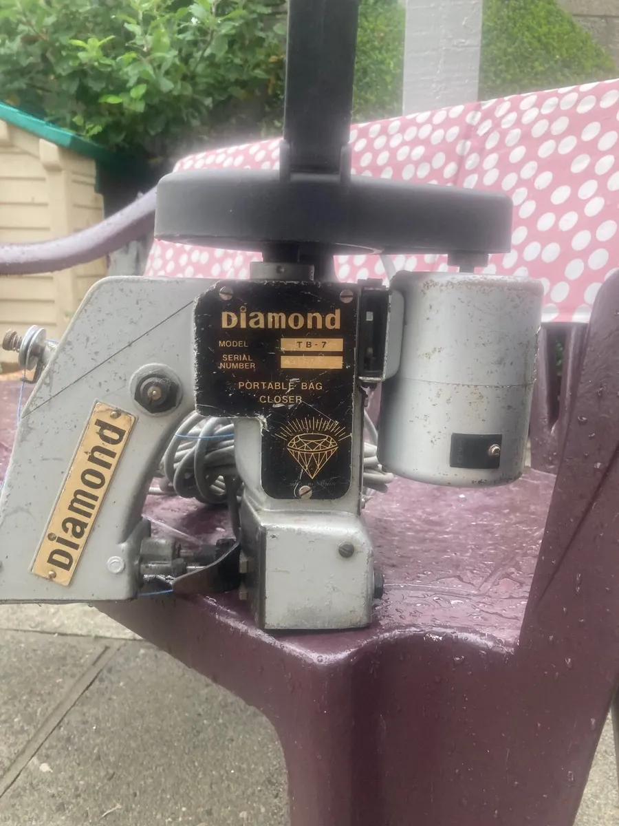 Bag Closer/Stitcher