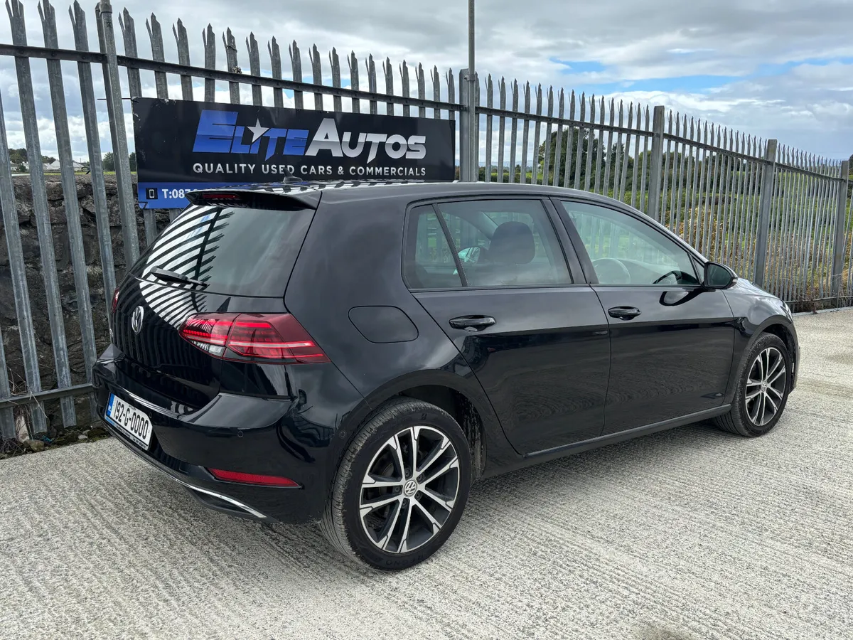 Volkswagen Golf Comfortline TSI DSG 2019 - Image 4