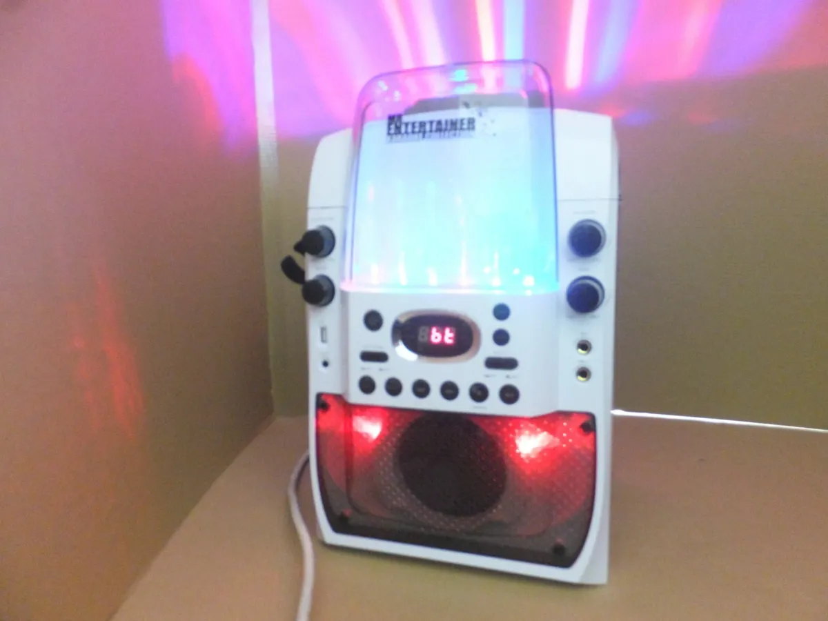Bluetooth, USB, CD, line in , with water LED light - Image 3