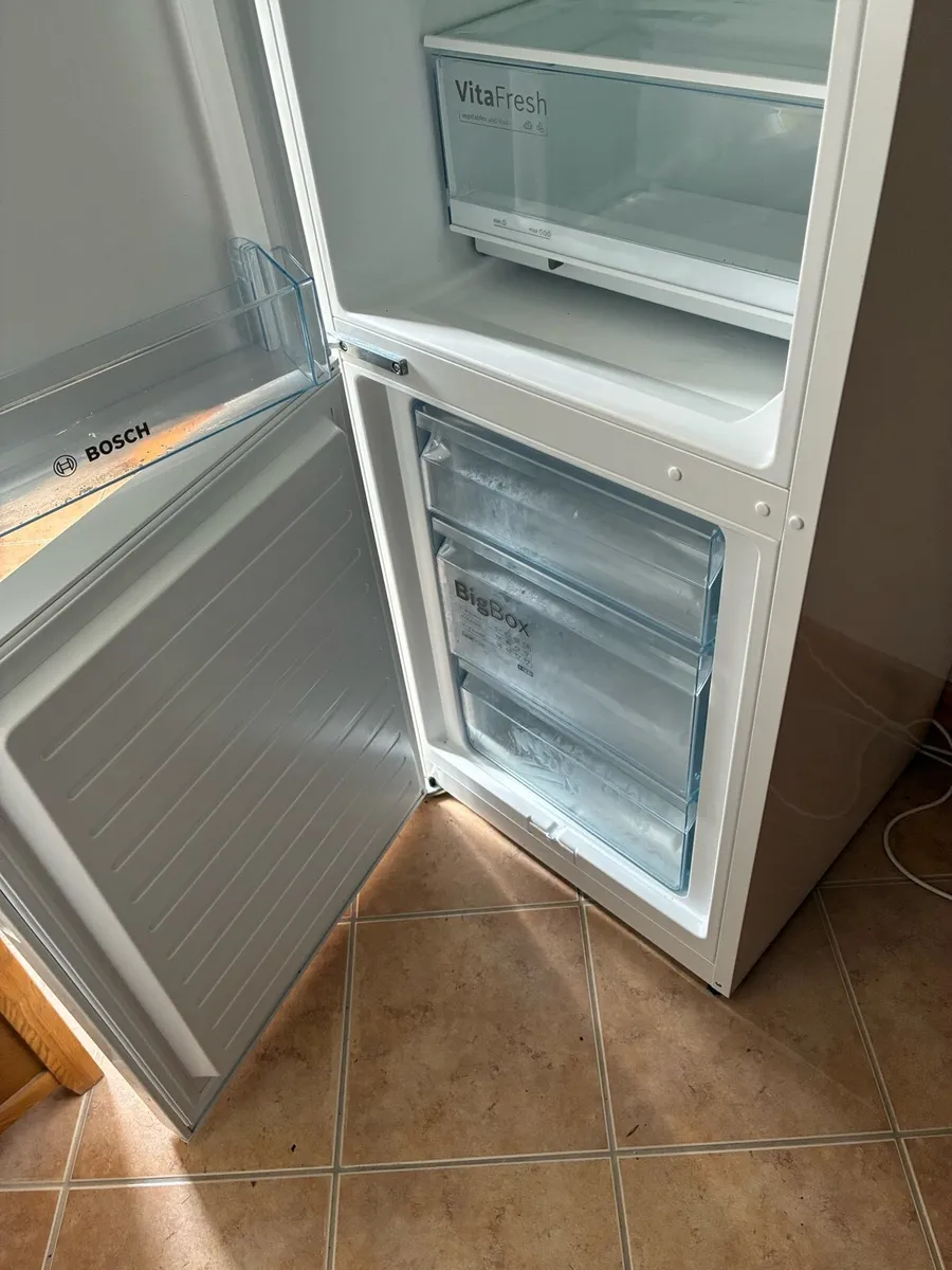 Bosch Fridge Freezer - Image 3
