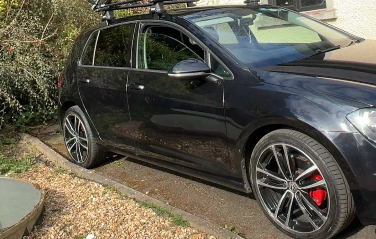 2013 Volkswagen Golf 1.6 TDI S 105PS - Image 1